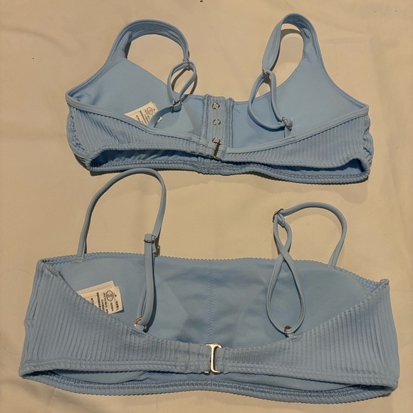 2 Hollister swim tops small - Picture 4 of 4